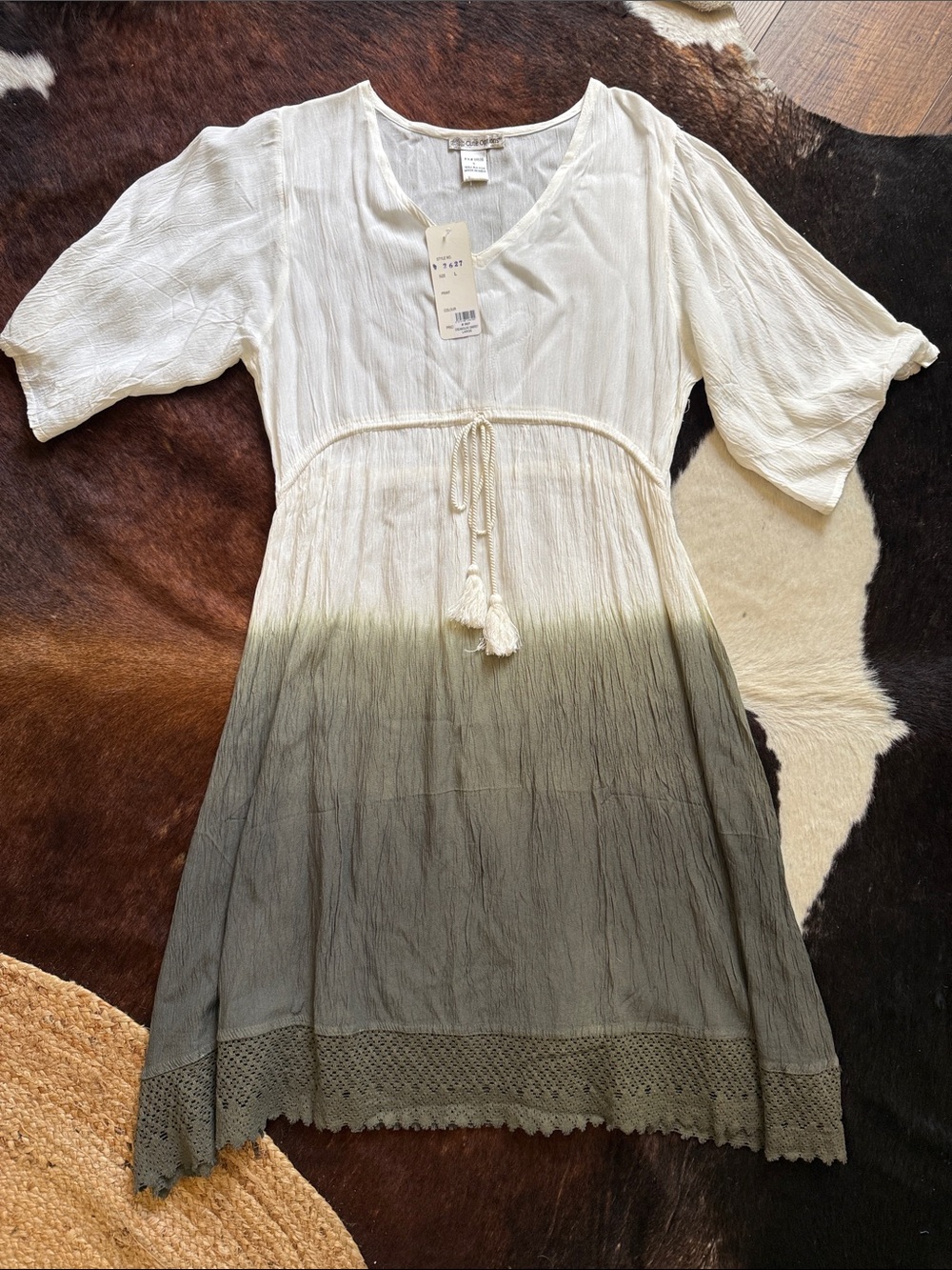 Women's Two-Tone White to Olive Dip-Dye Dress with Tassel Tie